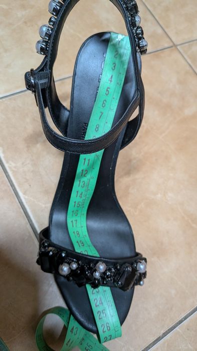 Жіночі босоніжки.  41/8.5/25см