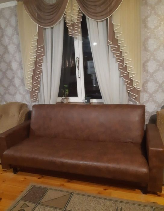 Здається будинок,кінець Богунії,для 3-5 чоловіків.