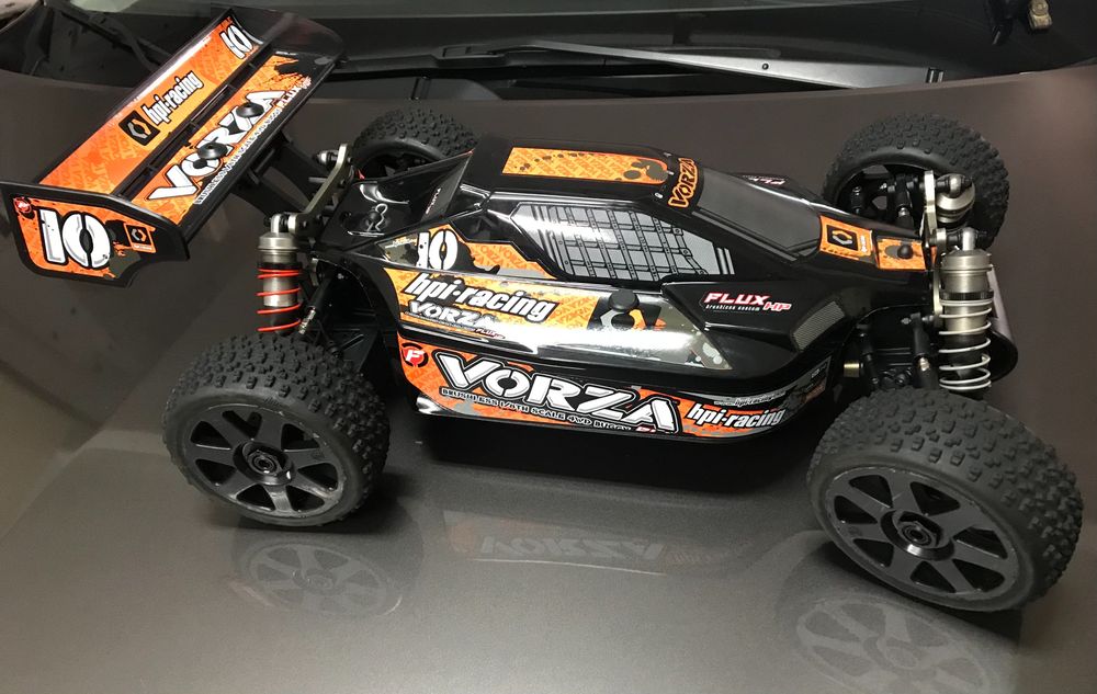 HPi Hotbodies Vorza  1/8