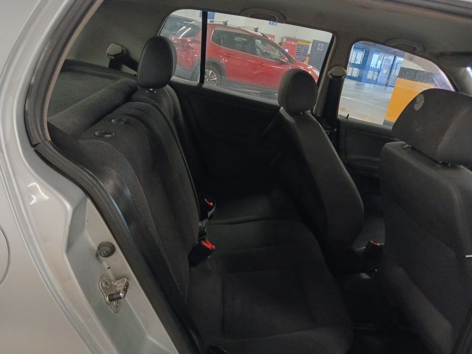 Polo 1.4 ano 2001 apenas 169 mil quilómetros