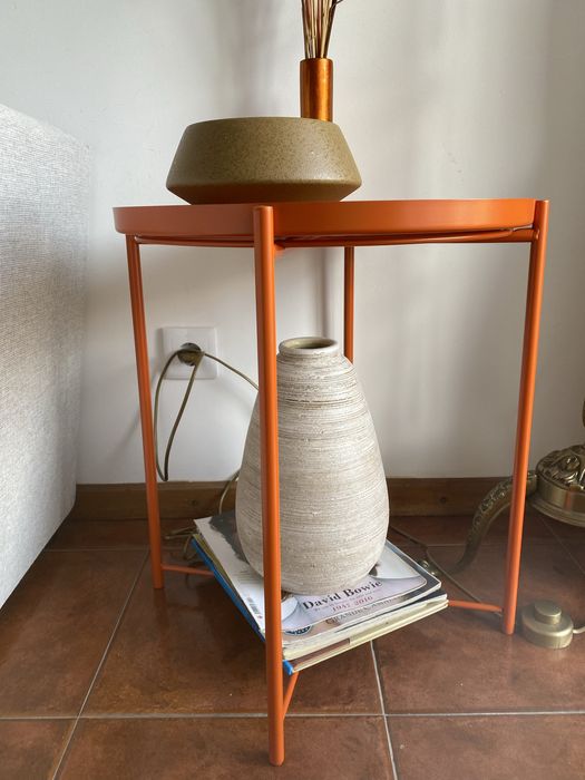 Vendo mesa de apoio Ikea
