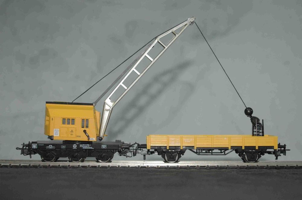 Vagão Grua MARKLIN HO com rodados metálicos CC