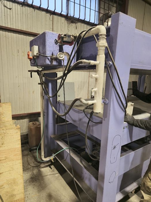 Prasa hydrauliczna półkowa – ok. 120 t