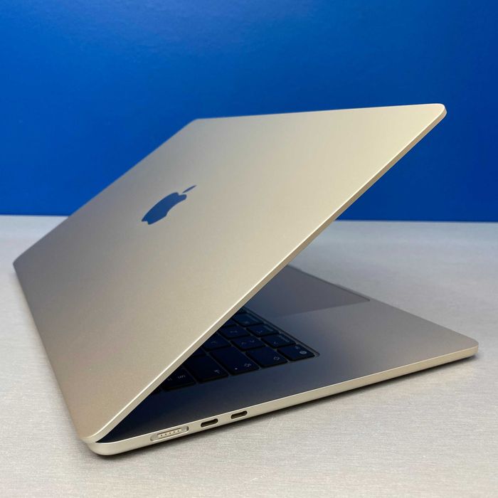 Apple MacBook Air 15.3" | 2025 | M4 10-Cores | 16GB | 512GB | Starlight