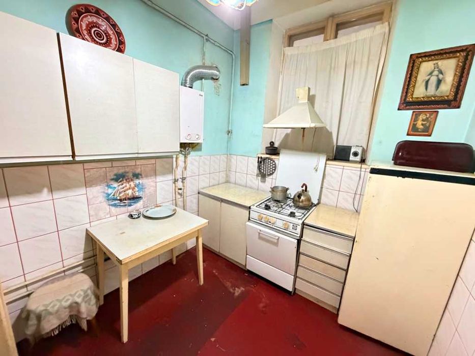 Продаж 3 кімнатної квартири у центрі міста Стрия