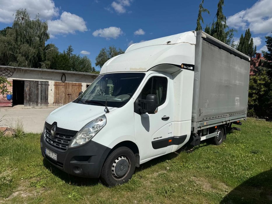 Renault Master  Renault Master 8 Pal z WINDA