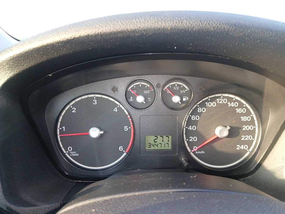 Ford Focus 1.6 tdci 90 km klimatyzacja sprawna polecam ***