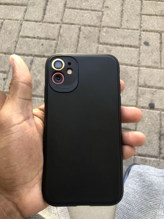 Iphone 11 vermelho