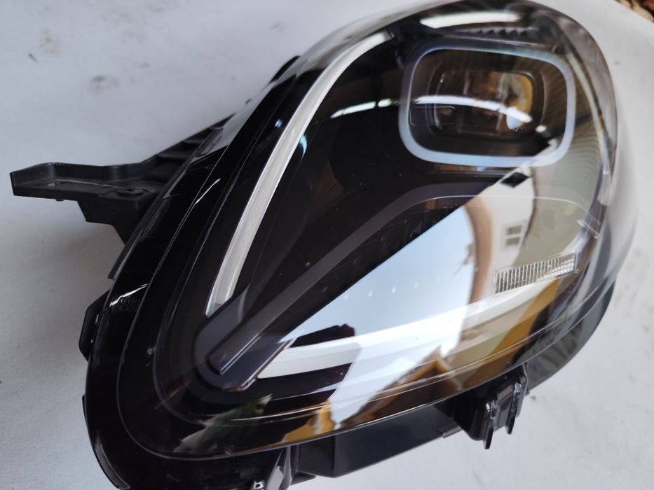 Farol esquerdo Ford Puma