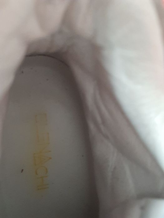 Продам женские ботинки,натуральная кожа.