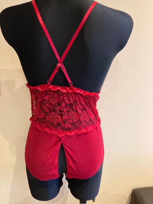 Body koronka wycięcie