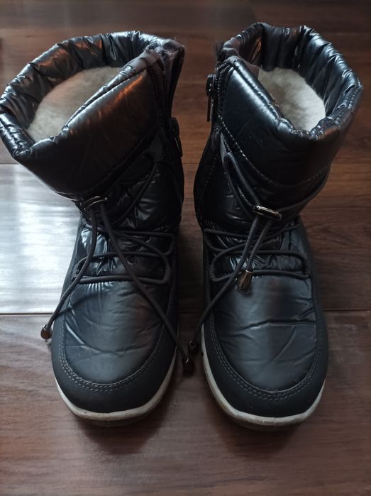 Srebrne buty dziewczęce śniegowce rozmiar 31 Sinsay