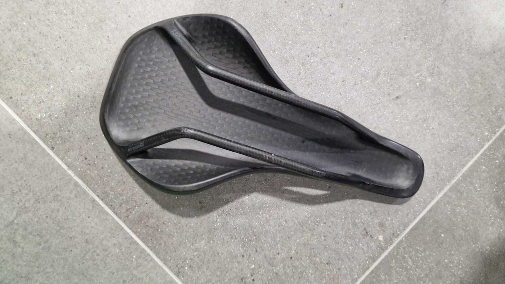 Espigao Scott Foil c/Luz e Selim Belcarra Carbono