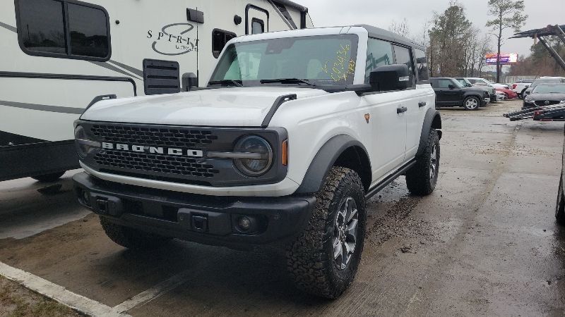 Ford Bronco ,Badlands 2024р., 2,7 ecobost, пробіг 68 кілометрів, новий в експлутації не був, знаходиттся в США, готовий до відправки в України