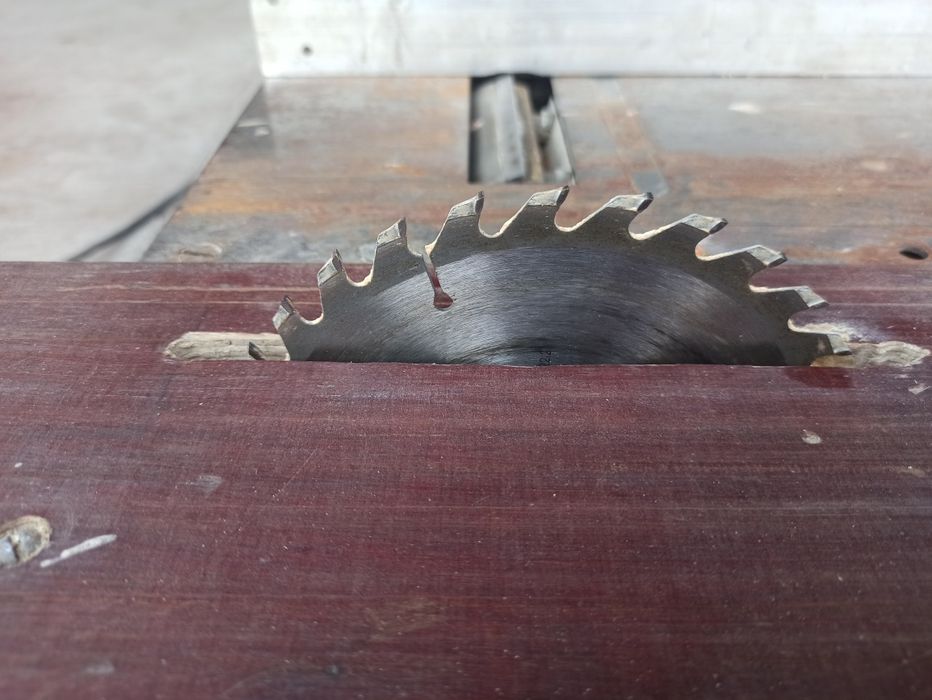 Станок деревообрабатывающий