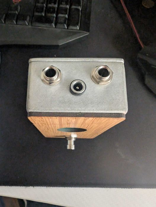 Vendo Pedal AnaSounds Feed me MKII