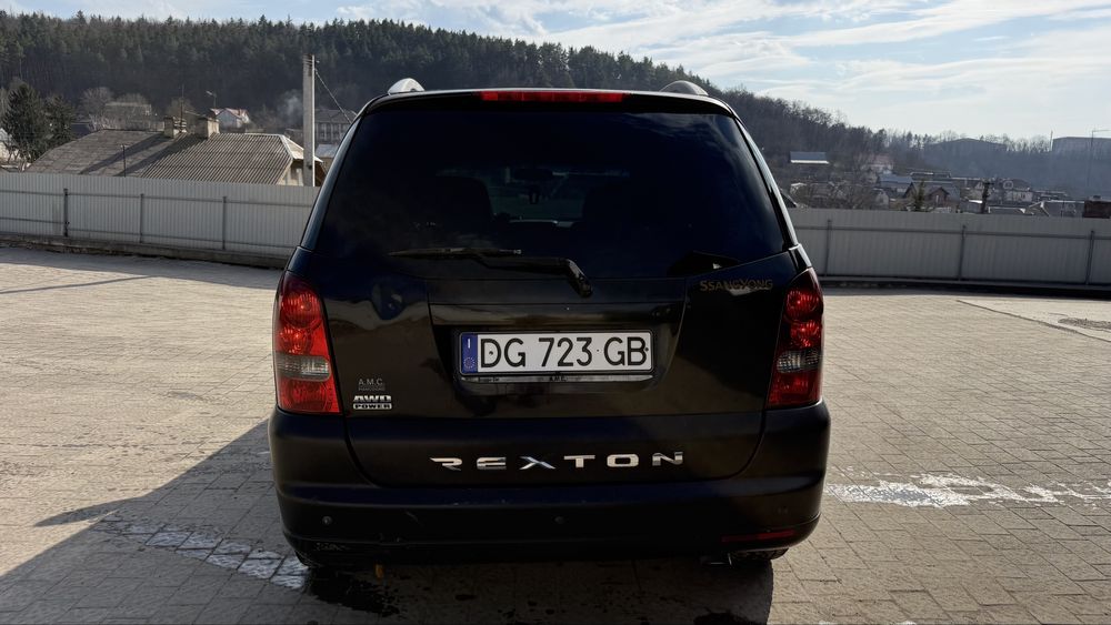 Ssangyoung  Rexton 2   2.7cdi