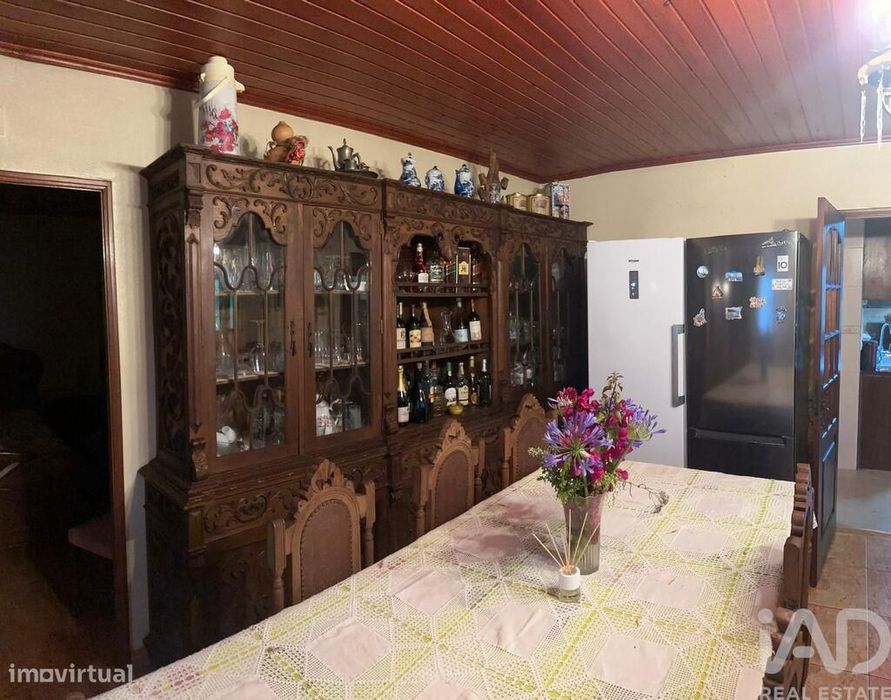 Quinta rural T4 em Valadares de 40000 m2