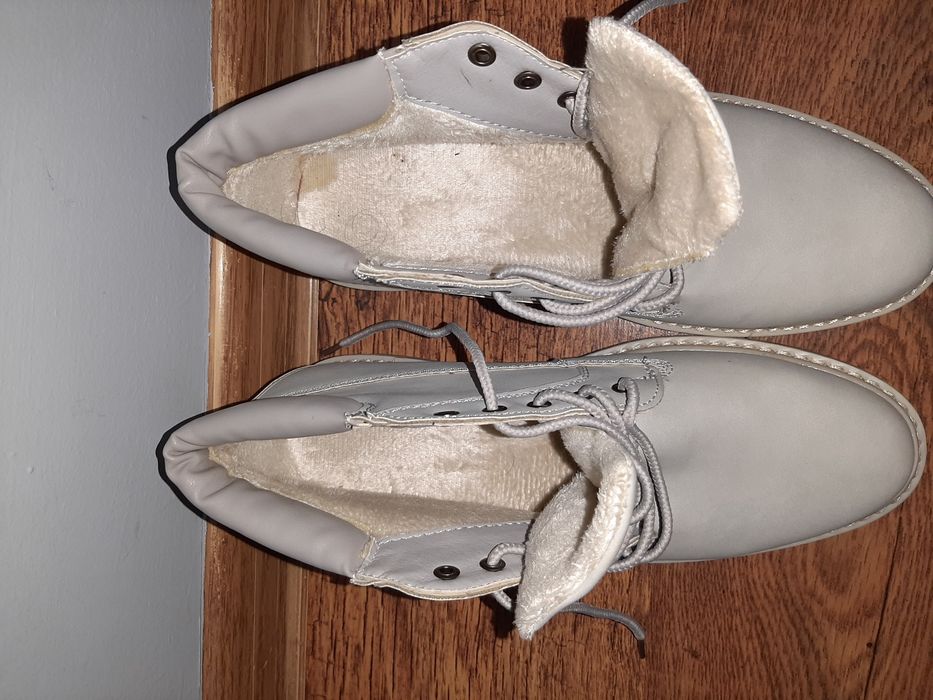 Buty damskie trapery