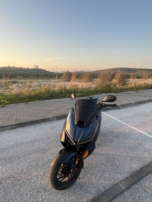 Scooter Zontes 125D