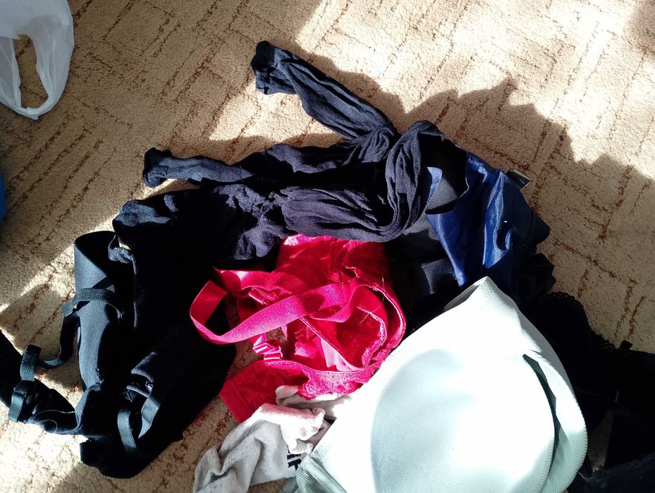 Zestaw damskiej bielizny używanej