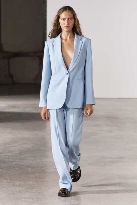 Брюки от ZARA новая коллекция шикарное качество 46- 48 р.
