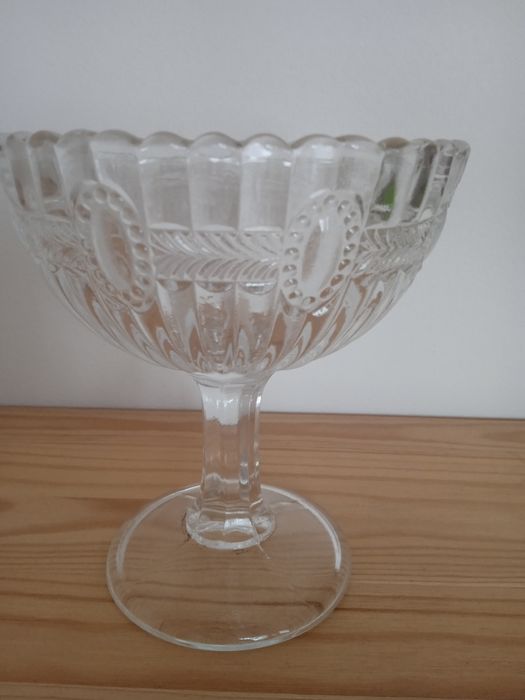 pucharek, cukiernica Oliwia szkło Ząbkowice