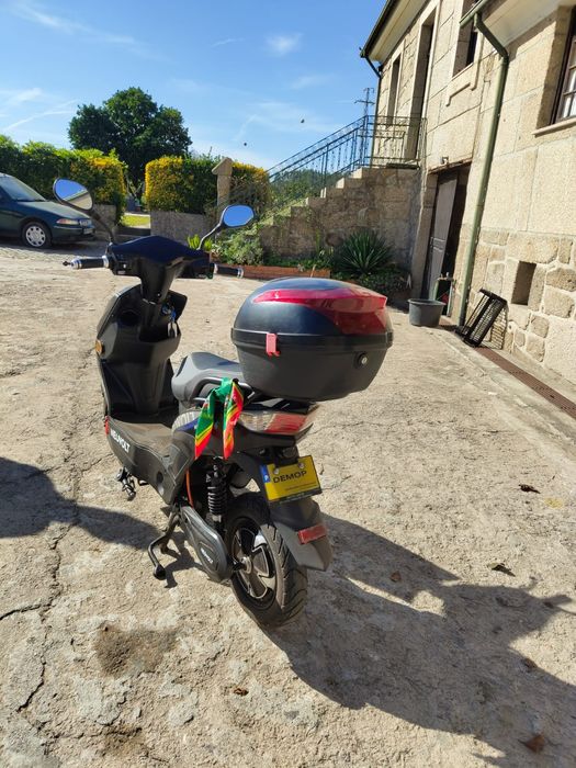 Mota Elétrica Runner NeoVolt 250W – Bateria de Lítio