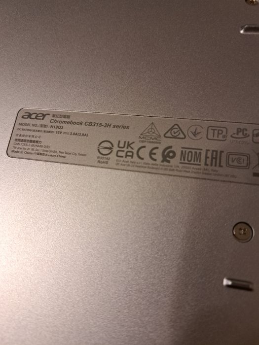Laptop Acer z dotykowym ekranem