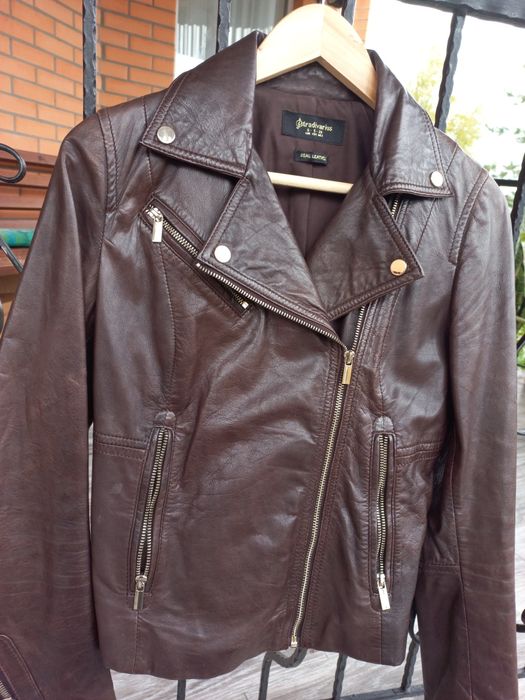 Шкіряна куртка  Stradivarius(s)