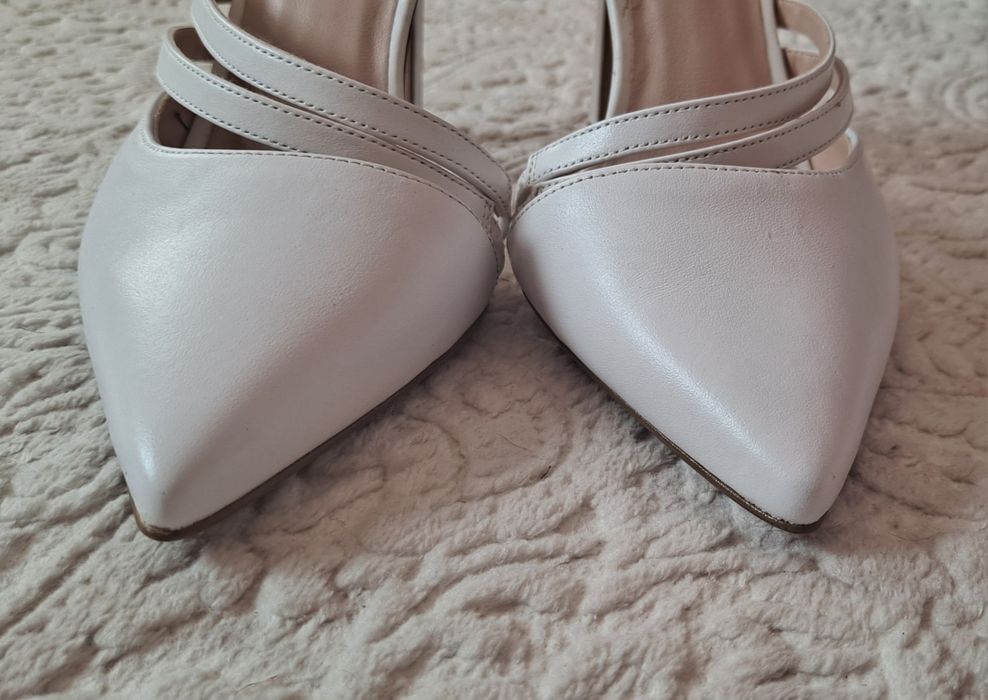 Szpilki białe weselne ślubne Zign skóra 39