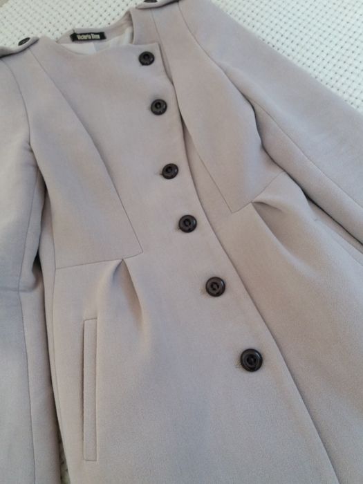 Кашемировое светлое пальто, бежевое шерстяное пальто