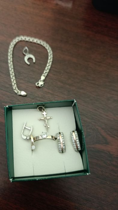 Продам срібні речі та срібні речі з пластинами золота