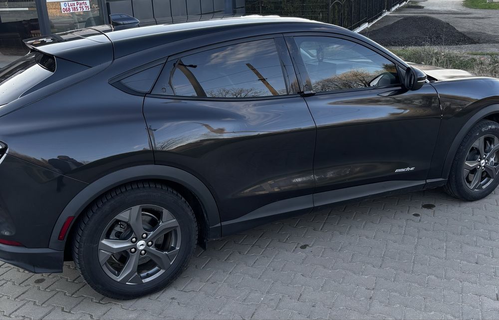 Продам Ford Mustang Mach-E електро