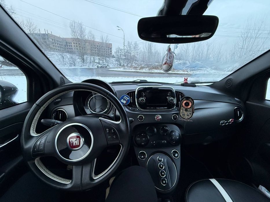 Fiat 500 e 2016 року