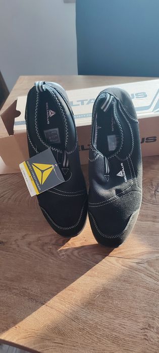 Półbuty BHP deltaplus r44 z blachą buty ochronne