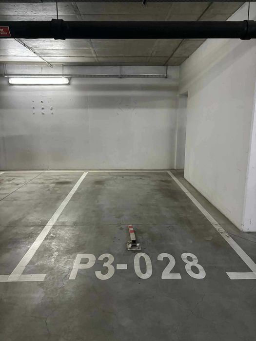 Wynajmę miejsce parkingowe w garażu podziemnym ul.Walońska-Angel Wings