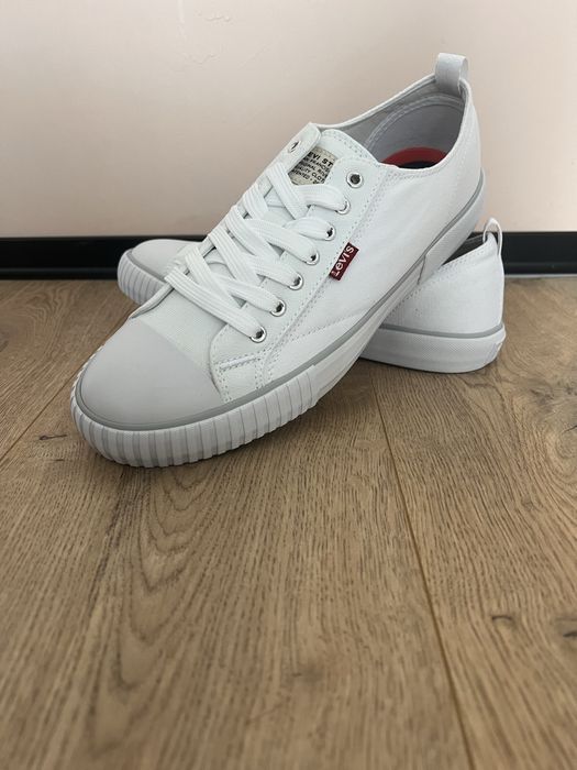 Нові кеди Levis ОРИГІНАЛ.