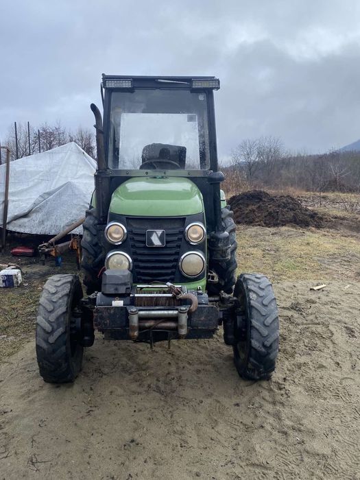 Трактор зоомліон 244