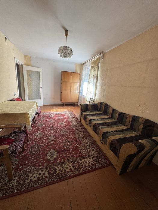 Здається 3 кімнатна рн Цум можна на місяць.