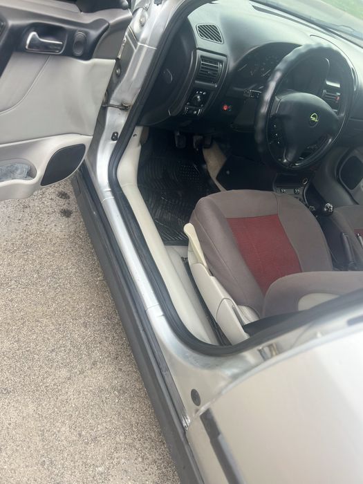 Продам автомобіль Опель Астра G