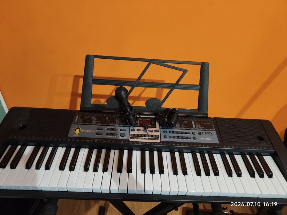 Keyboard używany.
