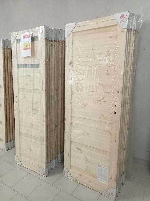 Drzwi wewnętrzne sosnowe