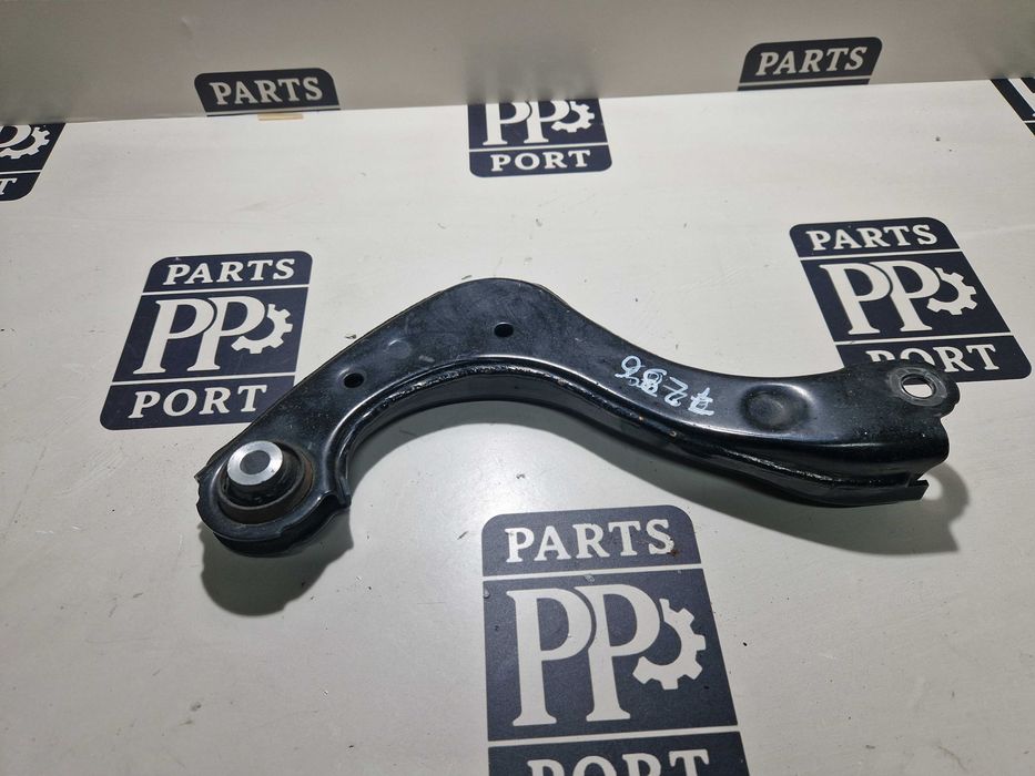 Рычаг верхний задний левый Toyota Camry v70  2019 2020 2021 2022 2023