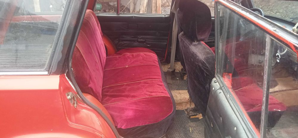 ваз 2102 червоний