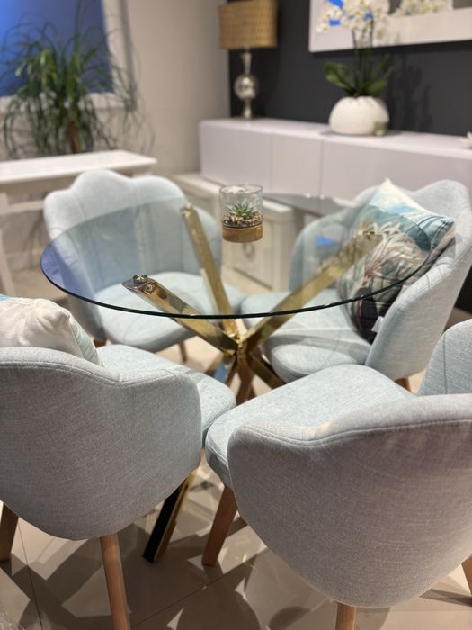 3 cadeiras azul água