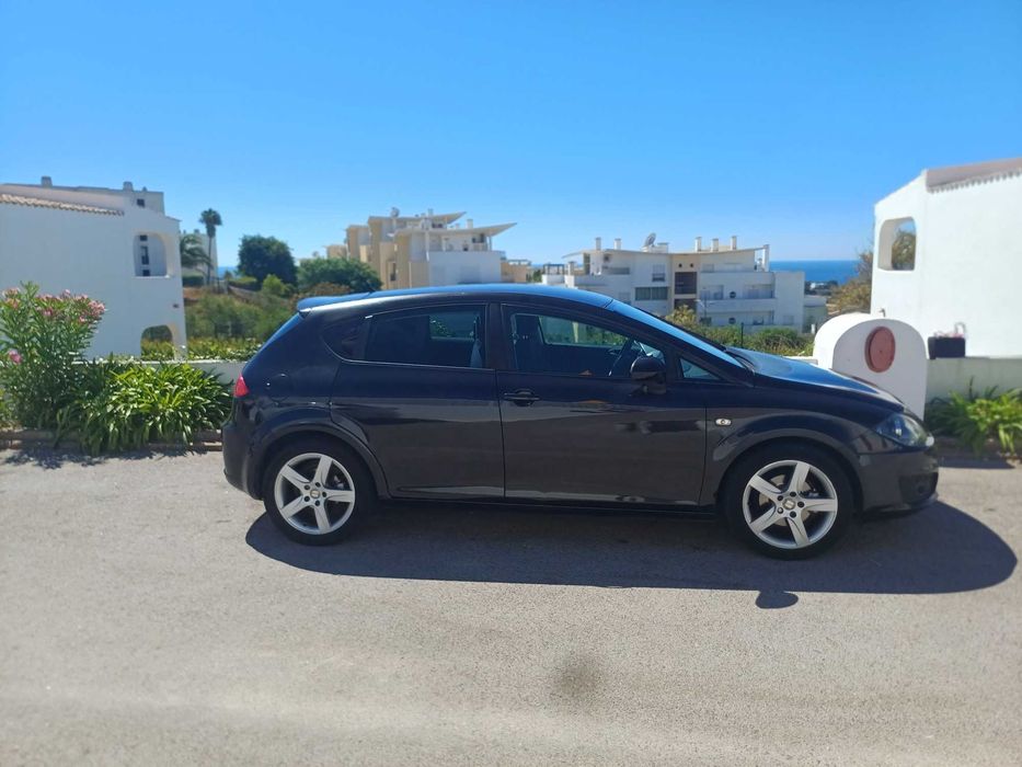 Seat Leon 1.6 TDI 105cv — photo 3