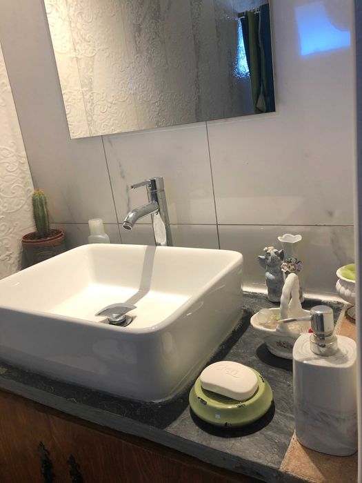 Arrenda-se casa térrea T2 a Empresa