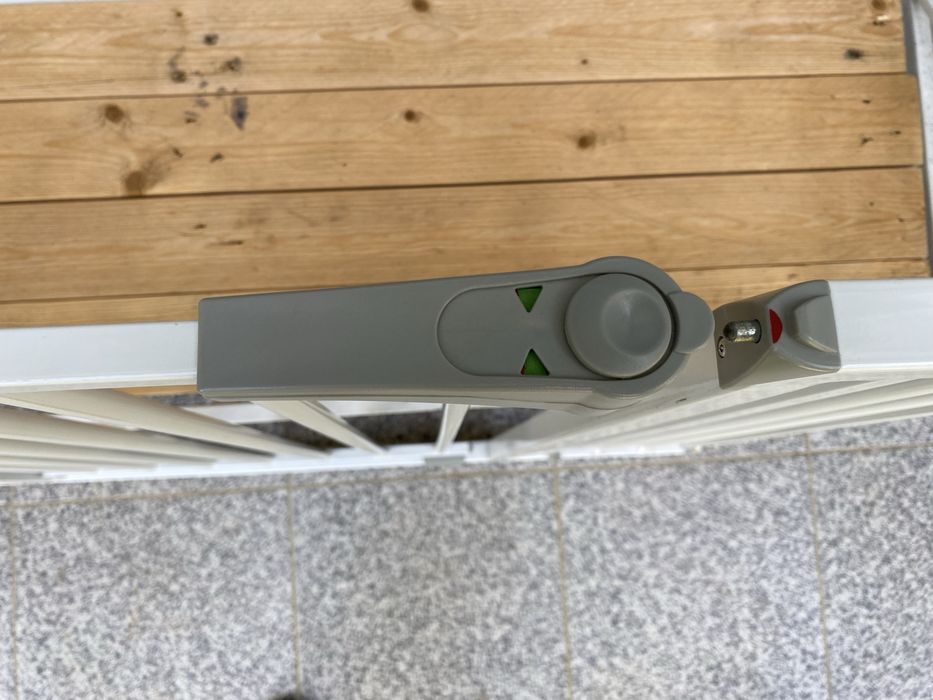 Barreira metalica de segurança criança para escadas