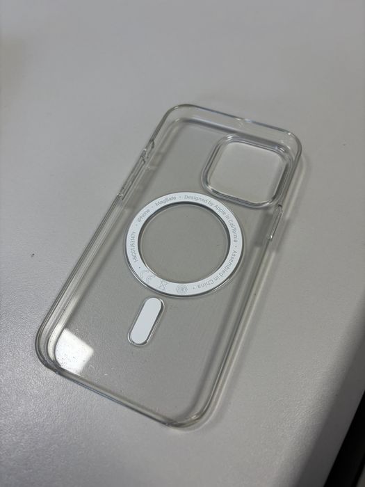Iphone 13 pro com capa apple